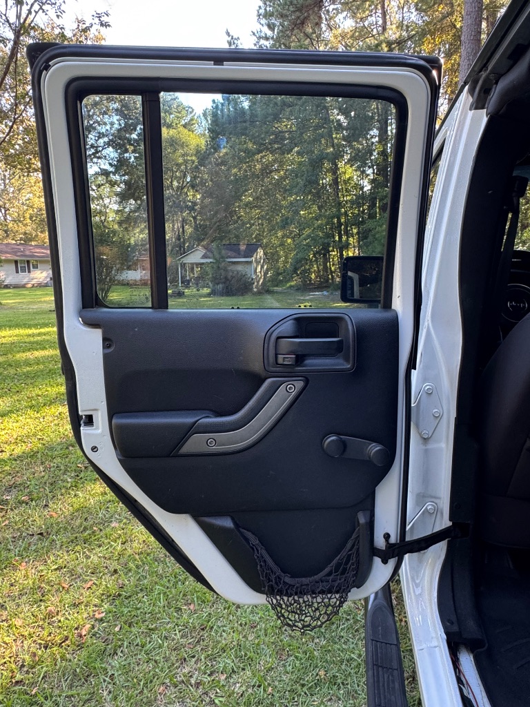 2015 Jeep Wrangler Unlimited Sport - Photo 13