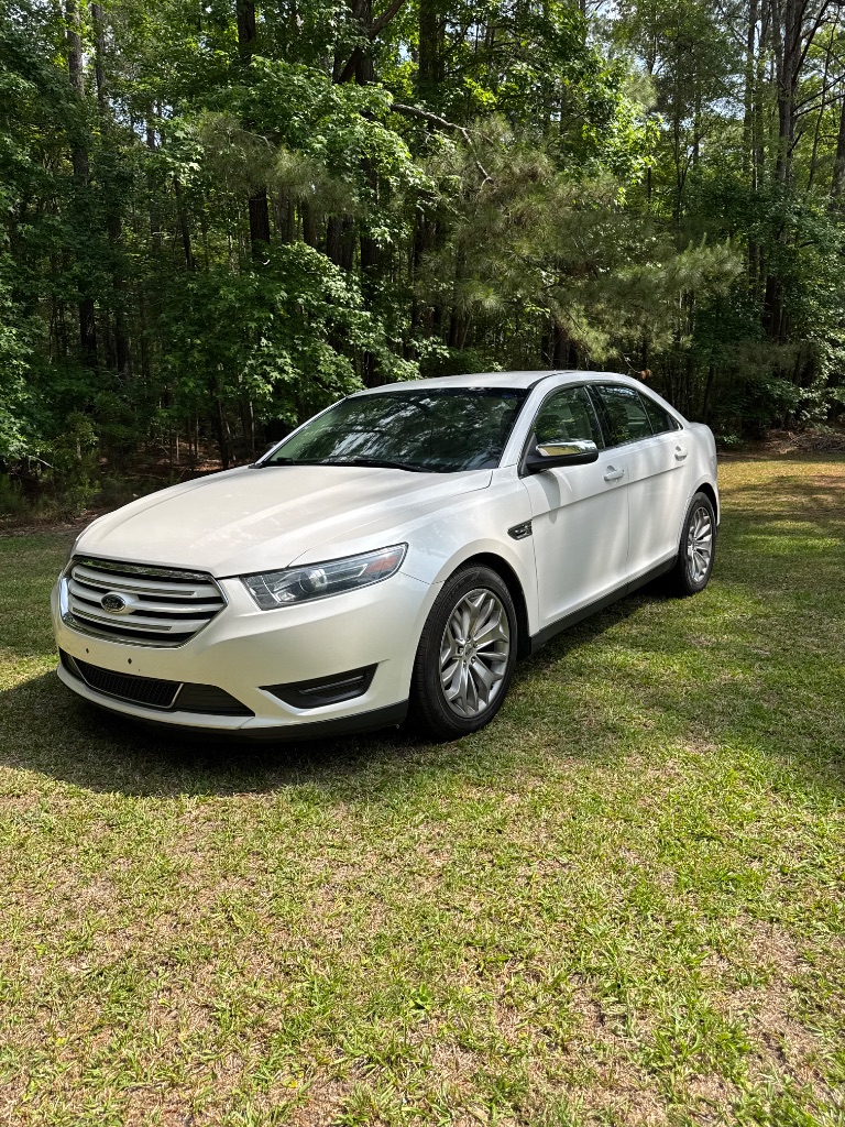 2018 Ford Taurus