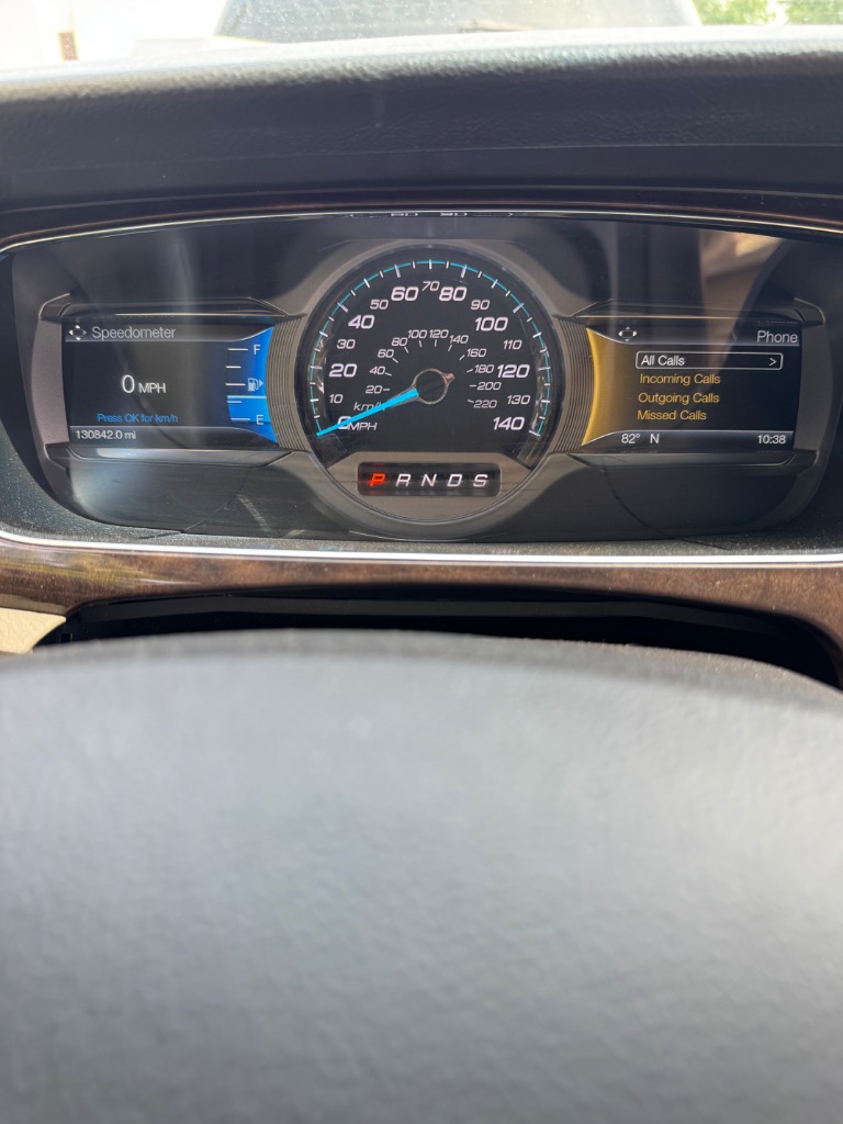 2018 Ford Taurus Limited - Photo 11