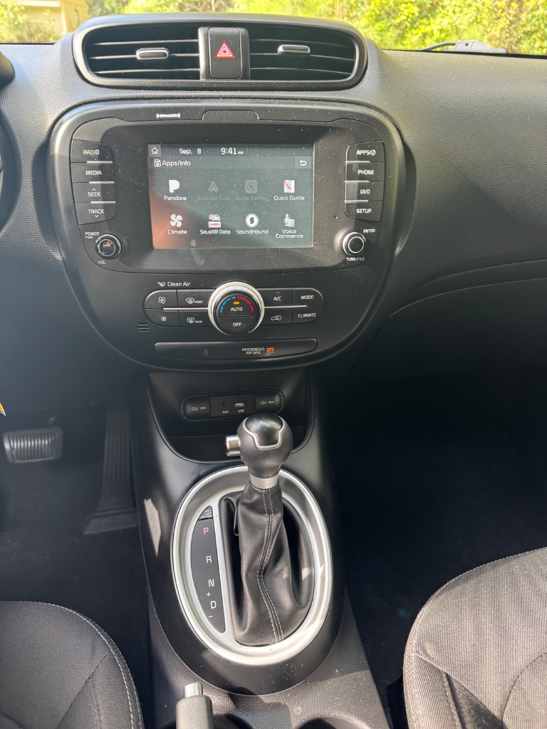 2019 Kia Soul + - Photo 11