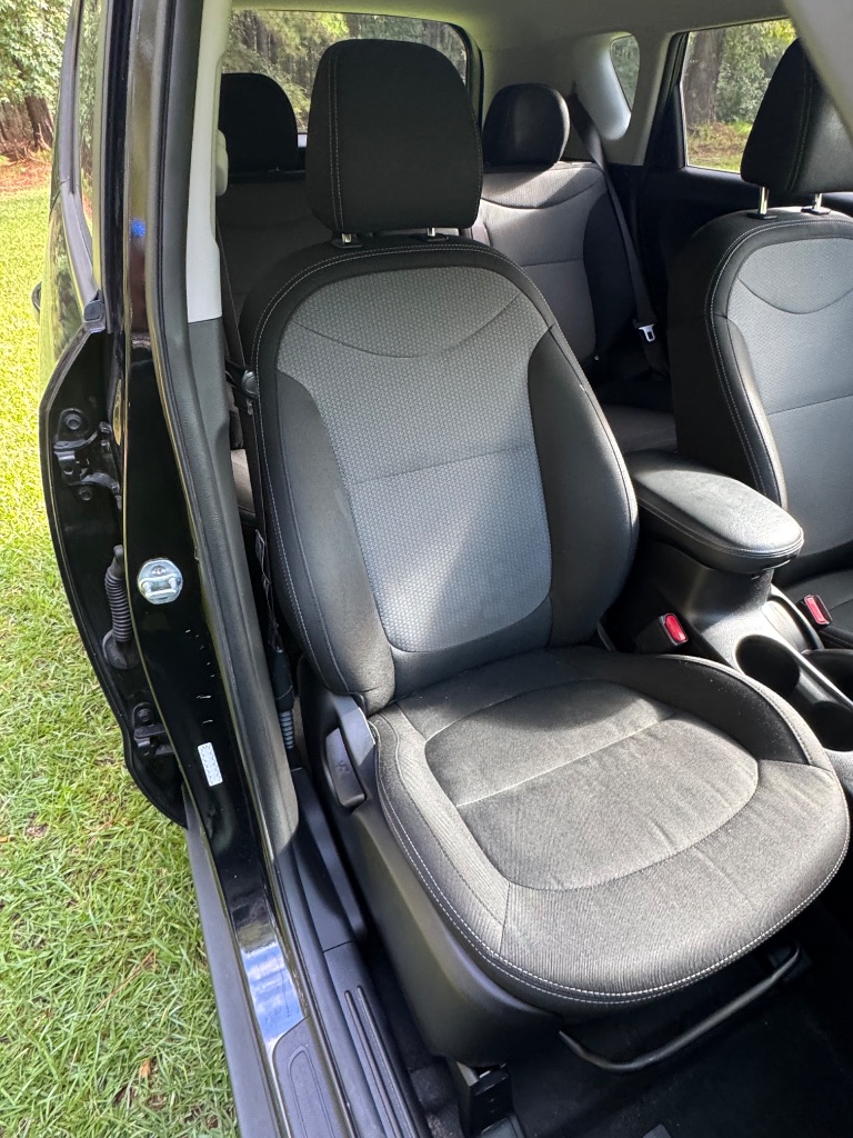 2019 Kia Soul + - Photo 18