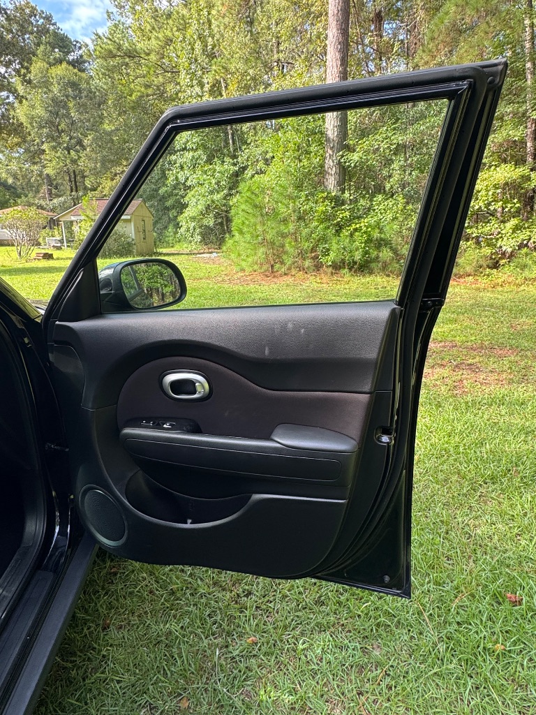 2019 Kia Soul + - Photo 17